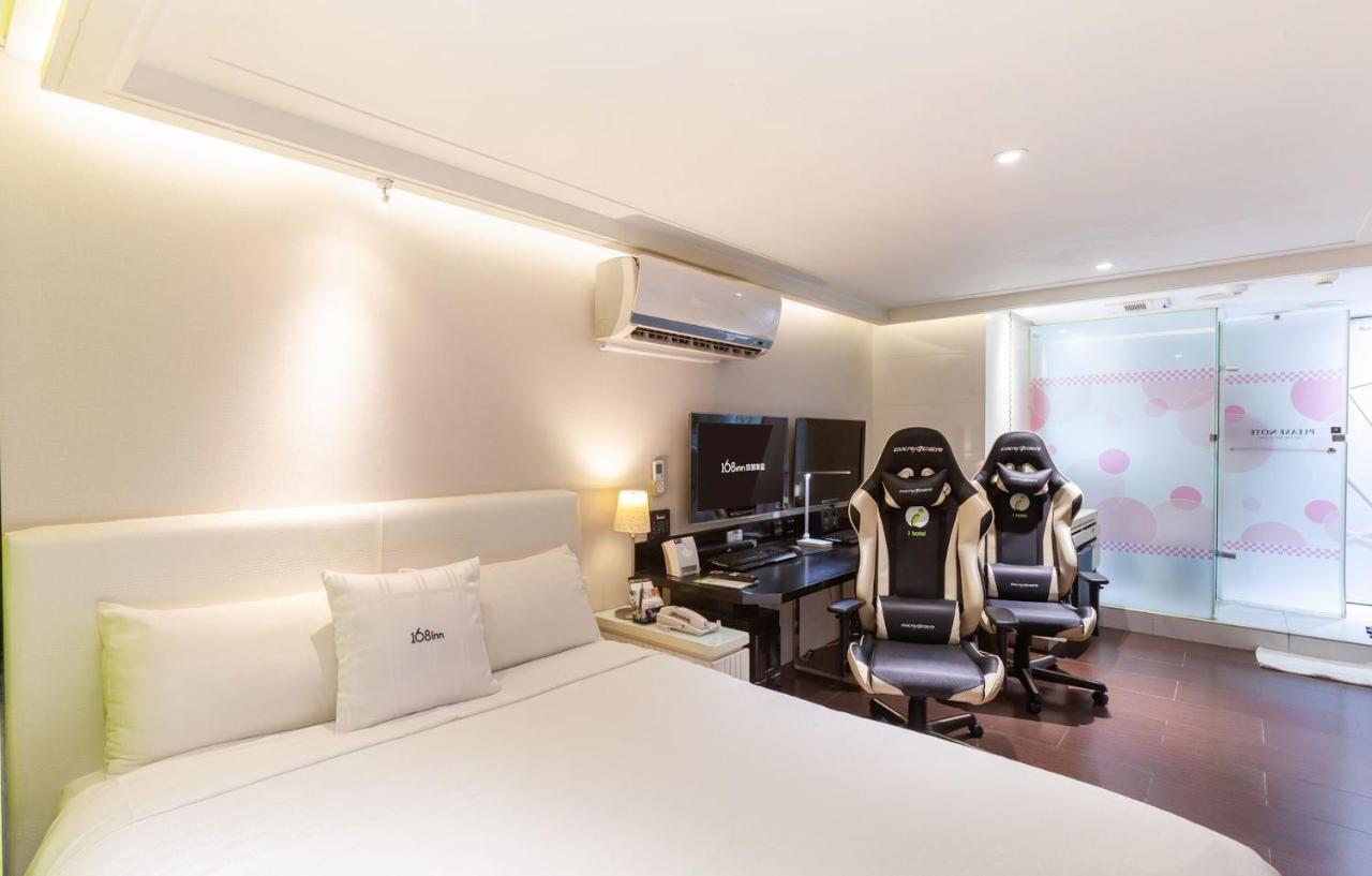 i Hotel Taoyuan Buitenkant foto